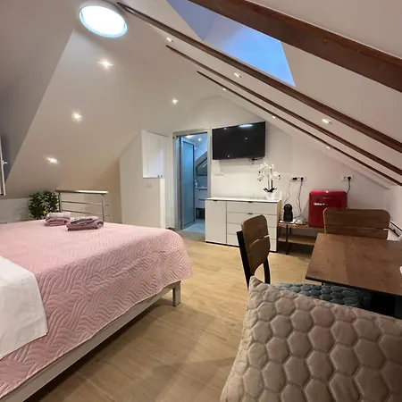 La Casa Di Varos & Free Parking Available P&r Split