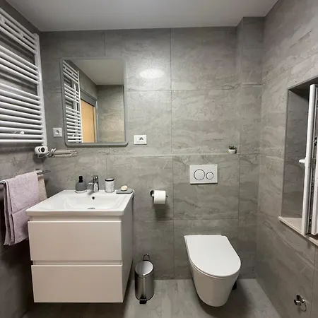 Appartement La Casa Di Varos & Free Parking Available P&r Split