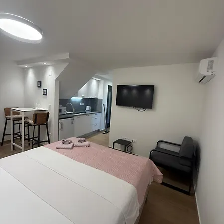 Lägenhet La Casa Di Varos & Free Parking Available P&r