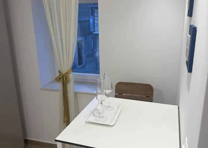 Apartman La Casa Di Varos & Free Parking Available P&r Split